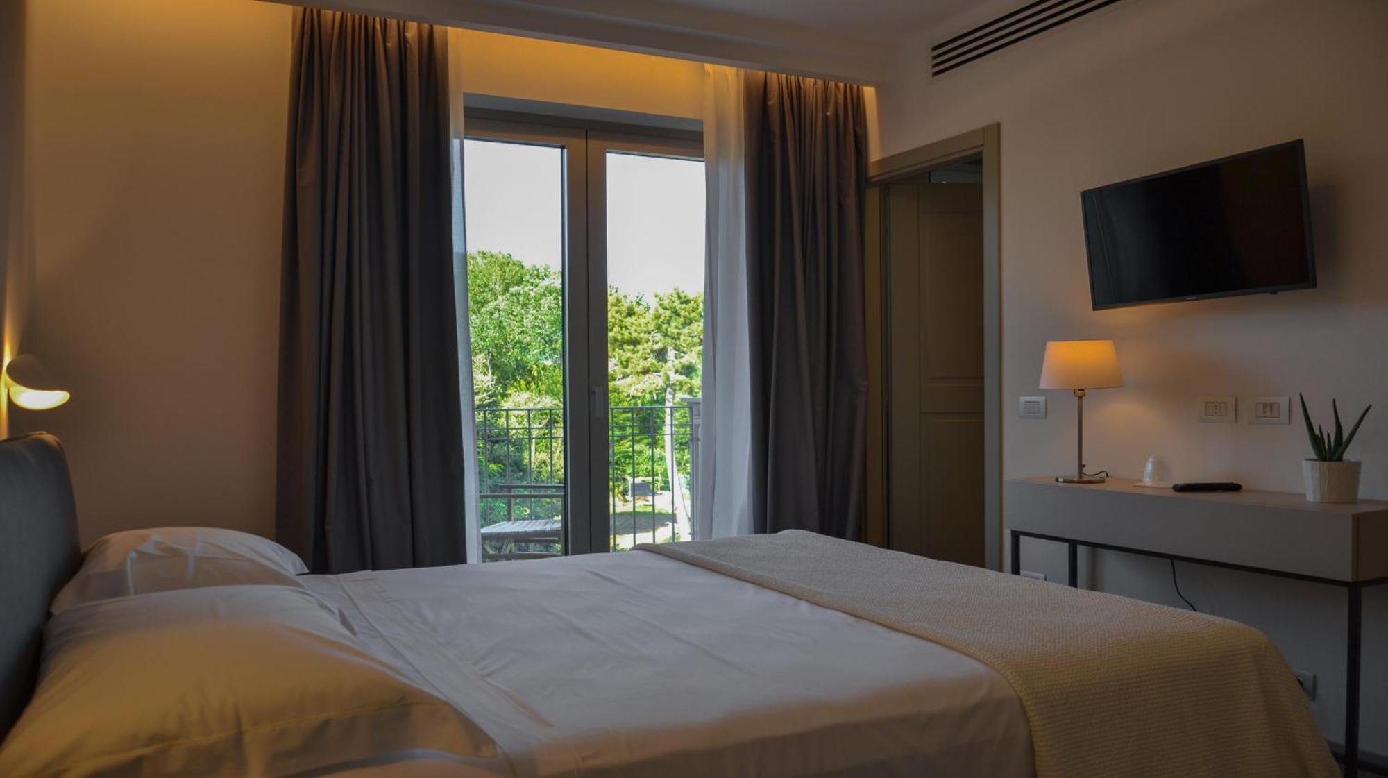 Hotel Villa Elsa มารีนา ดิ มาซซา ห้อง รูปภาพ