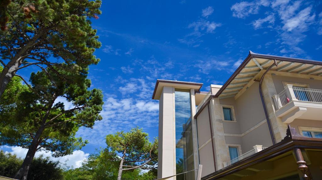 Hotel Villa Elsa มารีนา ดิ มาซซา ภายนอก รูปภาพ