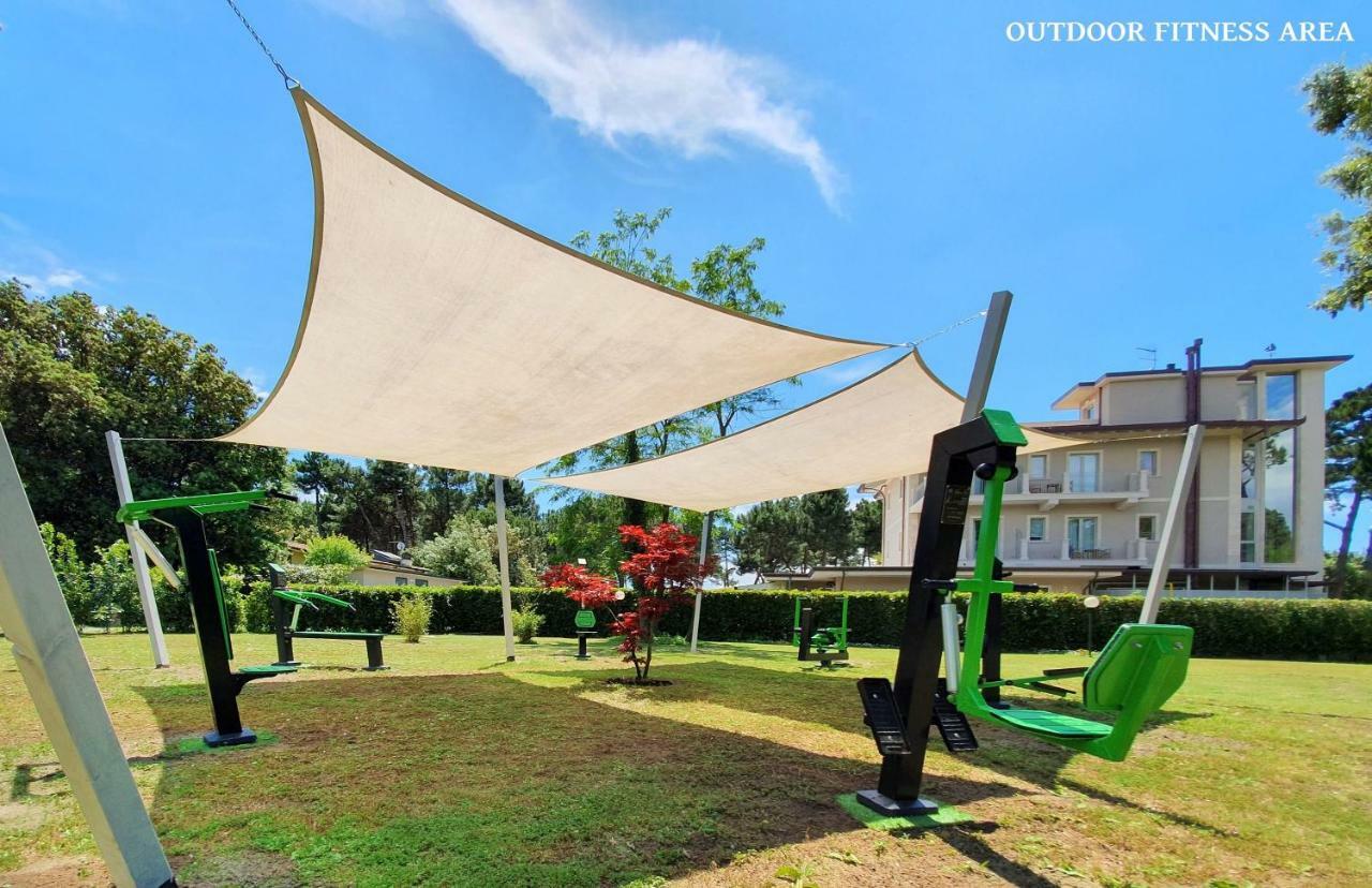 Hotel Villa Elsa มารีนา ดิ มาซซา ภายนอก รูปภาพ